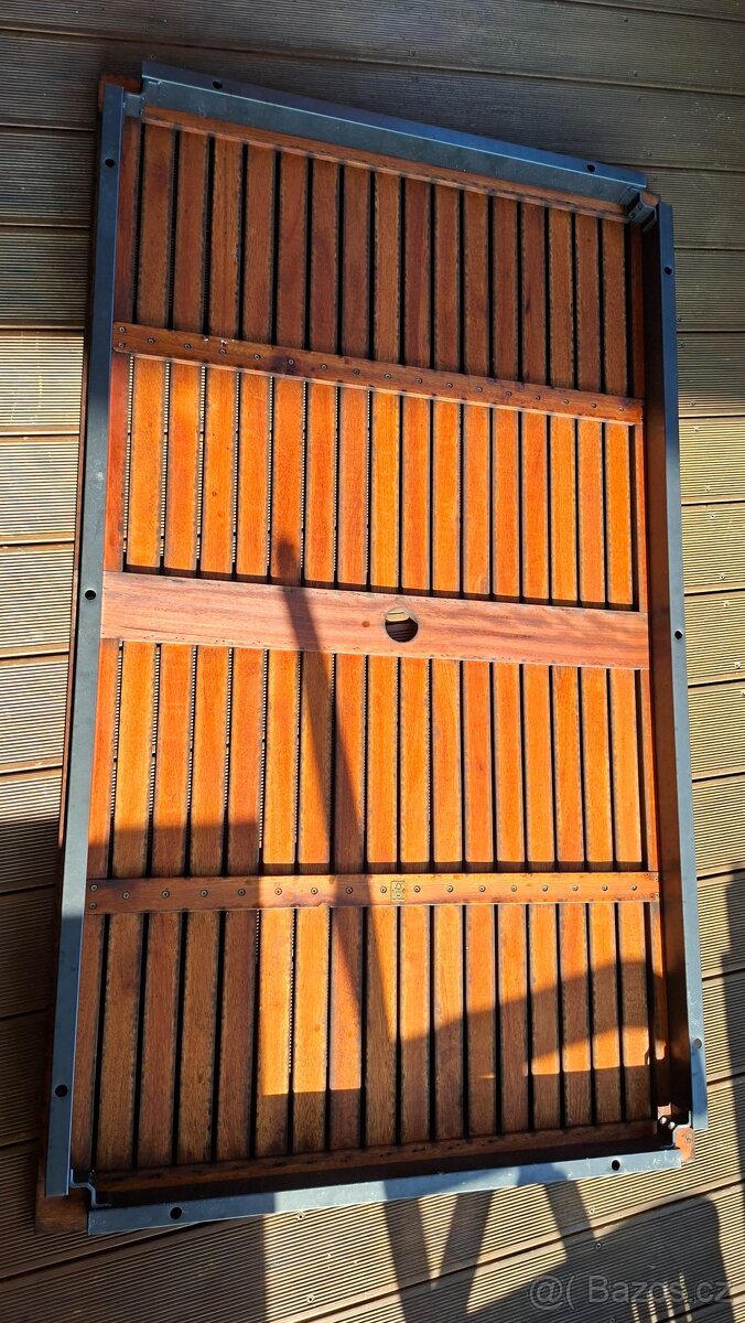 Zahradní stůl dřevo/hliník - 3