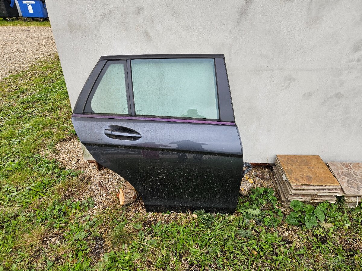 Mercedes W204 facelift...dveře, díly - 3