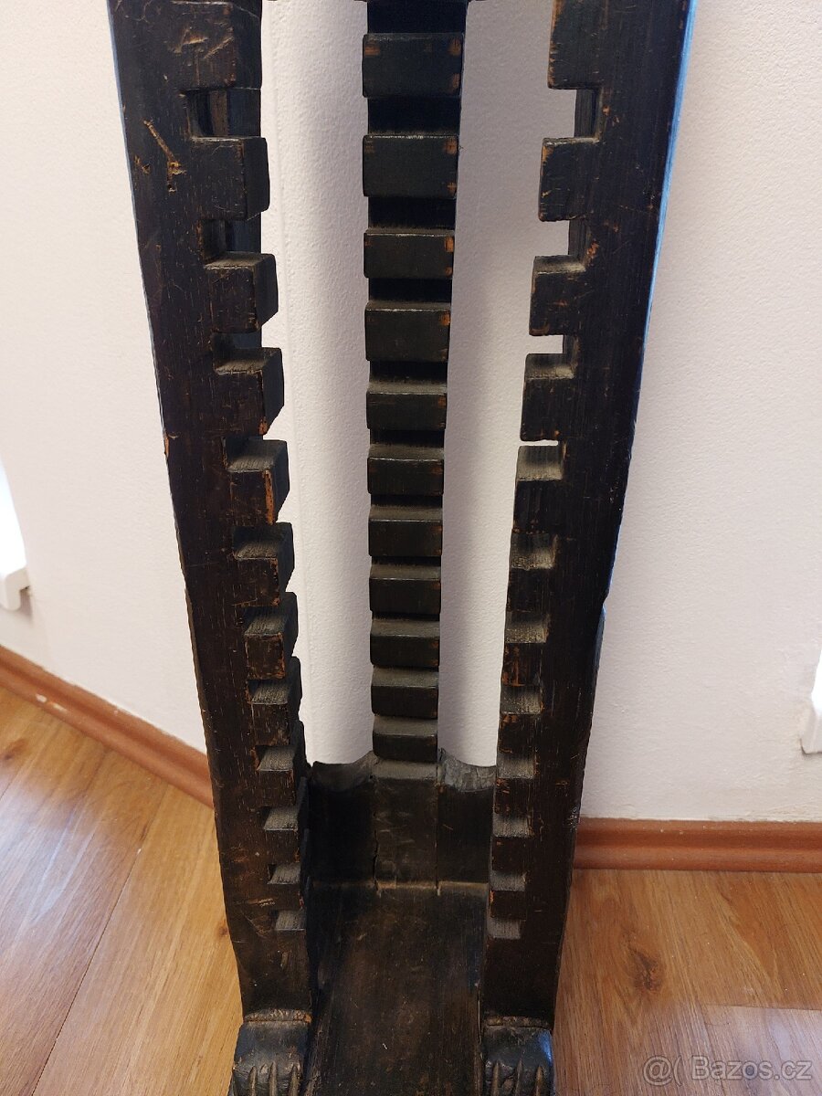 stojan na CD - SLEVA - 3