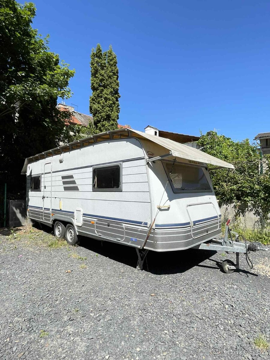 Karavan Eriba Nova - 3