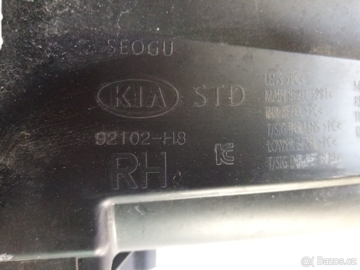 Pravé přední světlo Kia Stonic - 3