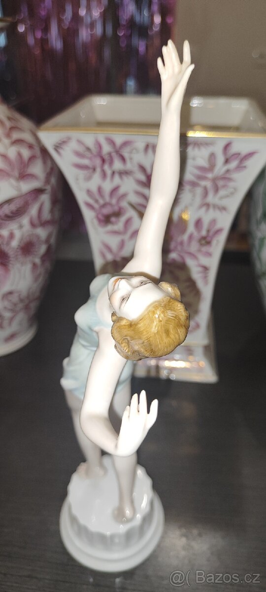 Soška Rosenthal. - 3