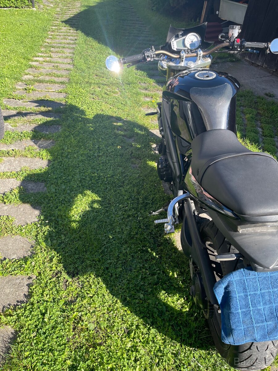 TRIUMPH SPEED TRIPLE 1050 - 3