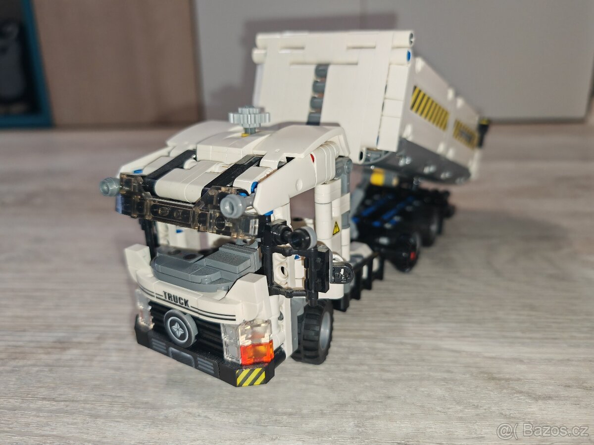 Stavebnice Nákladního auta - obdoba Lego Technic - 3