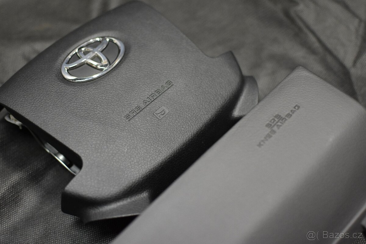 Toyota Airbag bezpečnostní pás palubní deska - 3