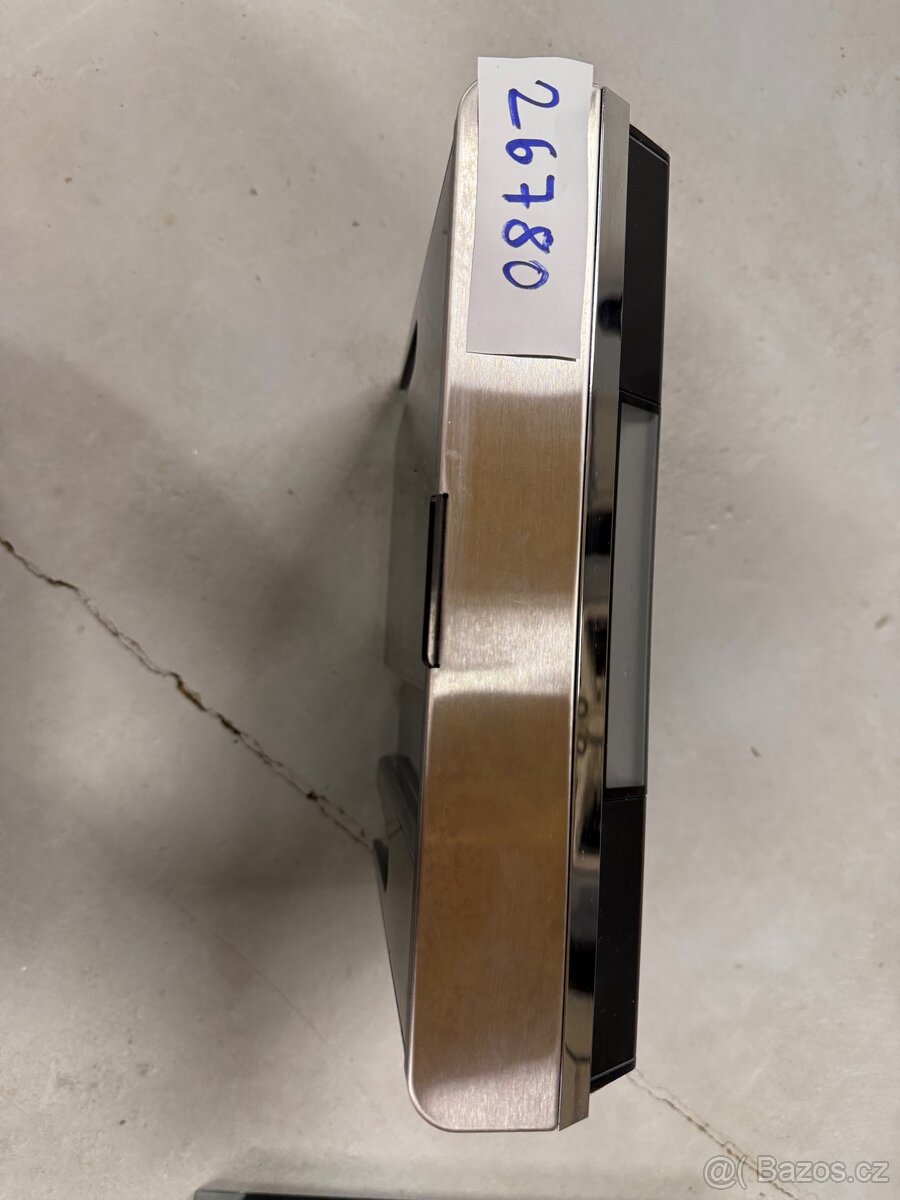 Zásobníky na vodu kávovaru De'Longhi - 3