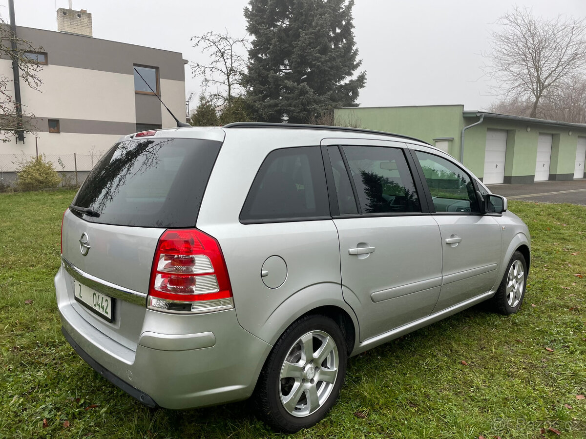 Opel Zafira B, 1.8, 103kw, benzin, 7 míst, 79tis km - 3
