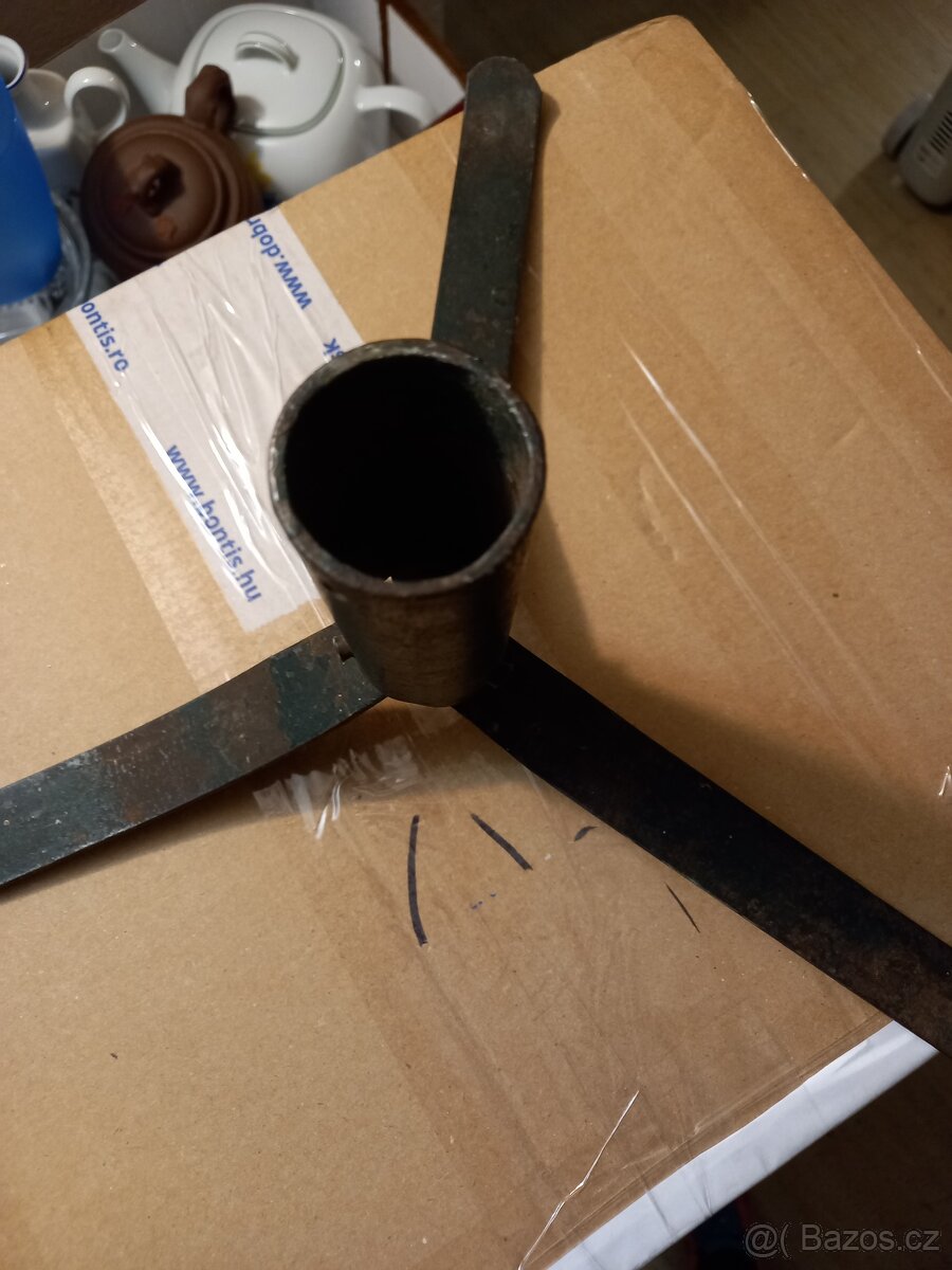 Vánoční stojan na stromek PRODÁM - 3