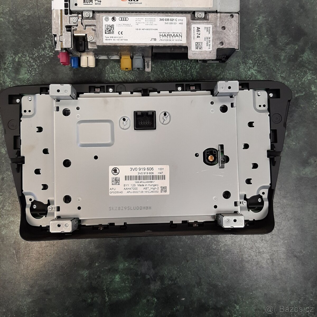 Škoda - navigace +display 3V0035021C + 3V0919606 - 3