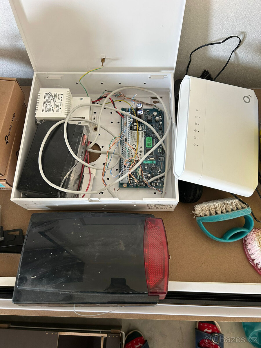 zabezpečovací systém + siréna - 3