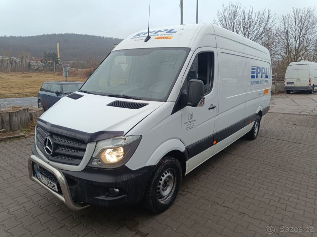 Mercedes-Benz Sprinter - 3