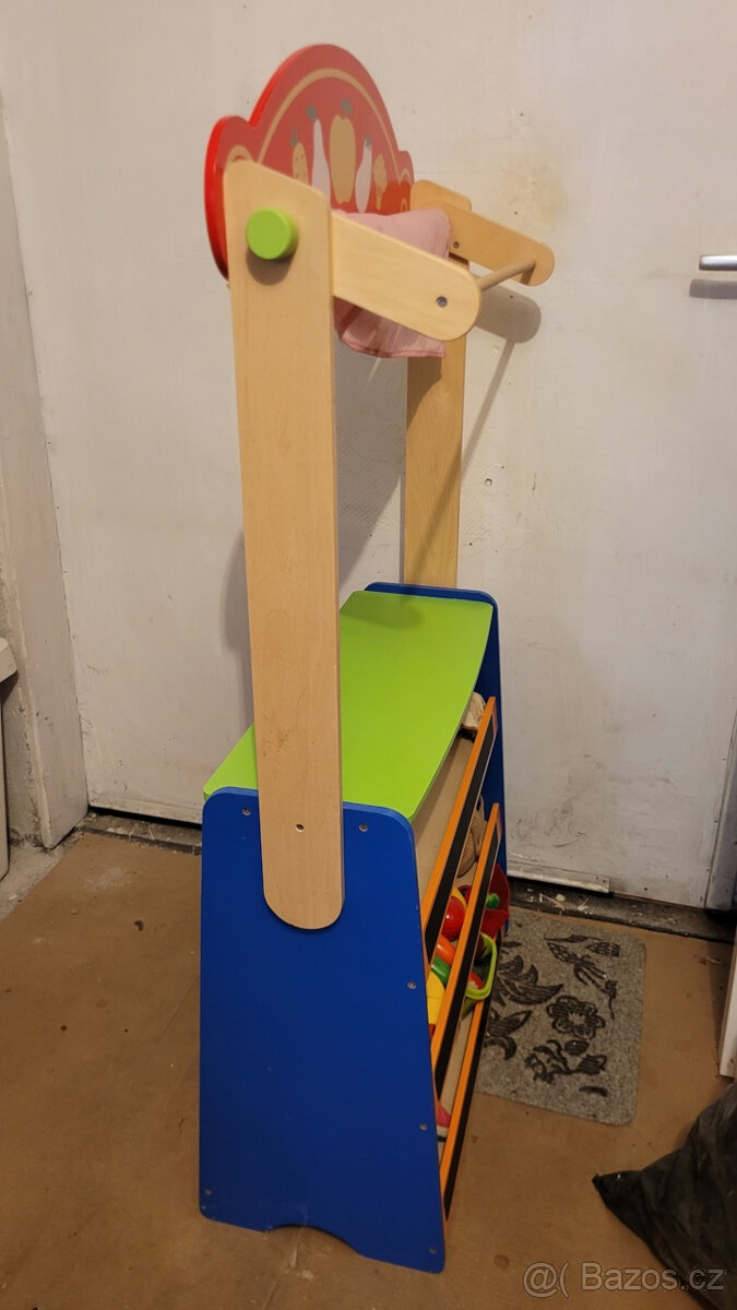 Divadlo / prodejna - 3