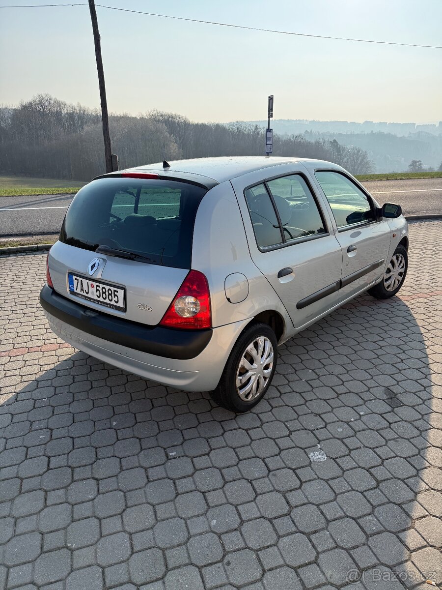Renault Clio 1.2 benzín 43kw 2002 - 3