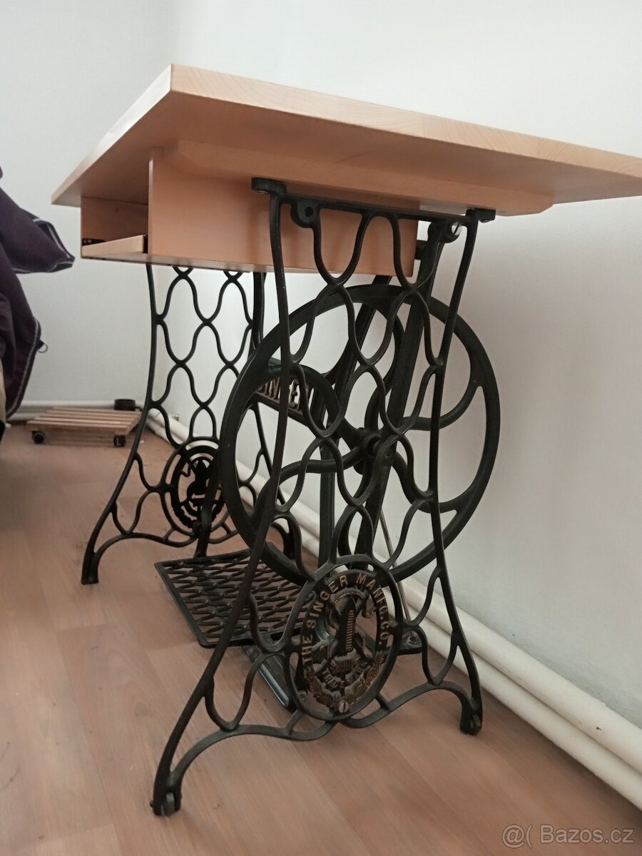 Psací stůl 54x105 cm - 3