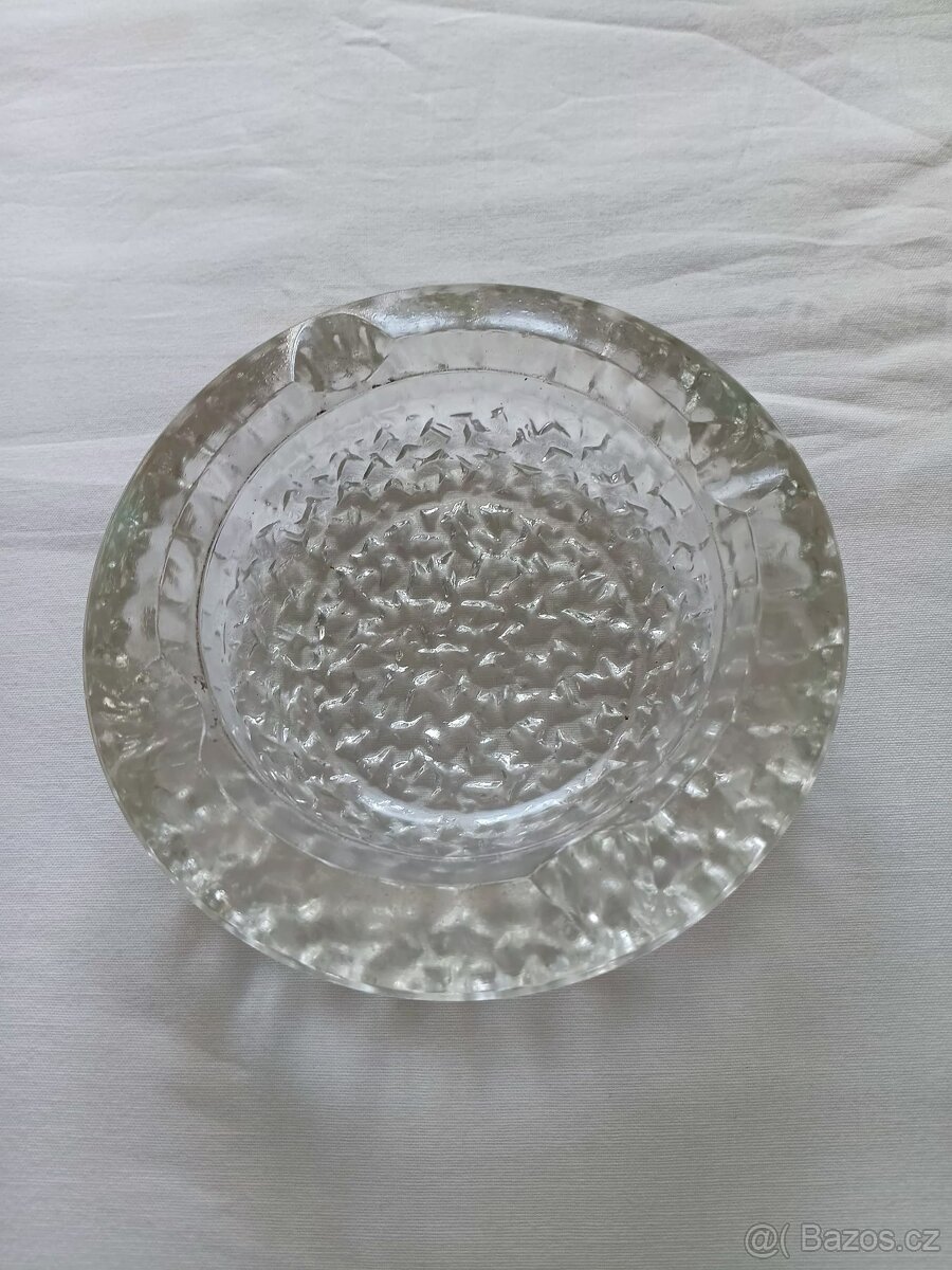 Skleněný popelník II. - 3