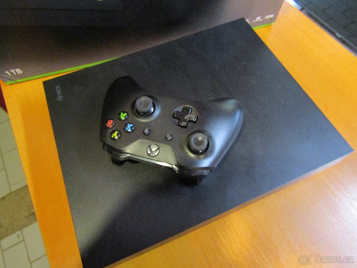 XBOX ONE X - 3