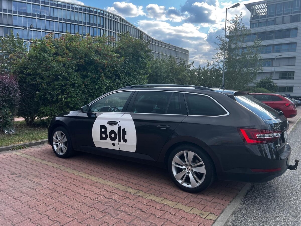Škoda Superb 2.0 DSG - 3