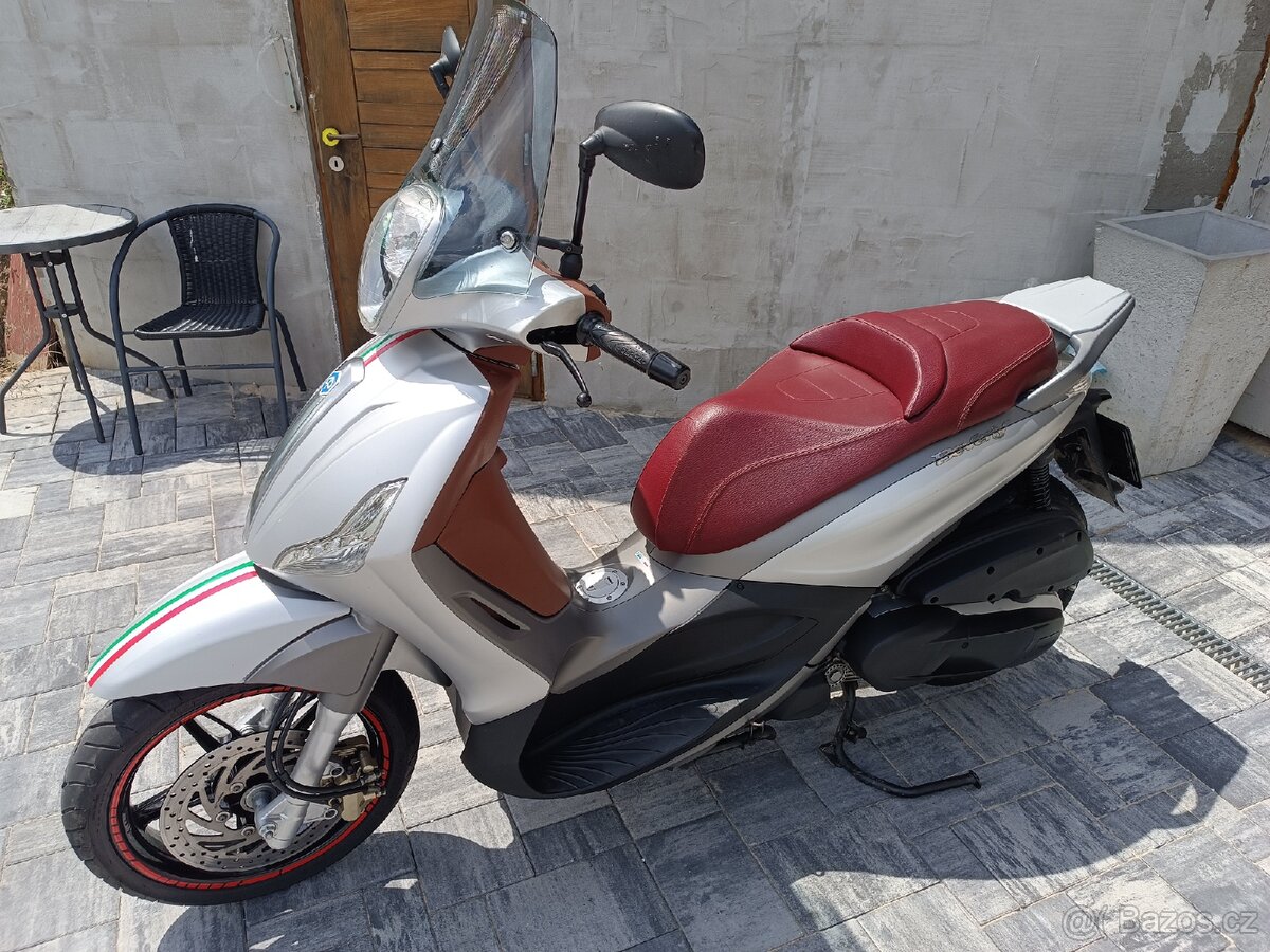 Piaggio Beverly 350 sport touring - 3