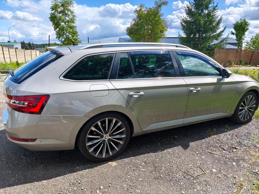 Škoda Superb III combi L&K - 3