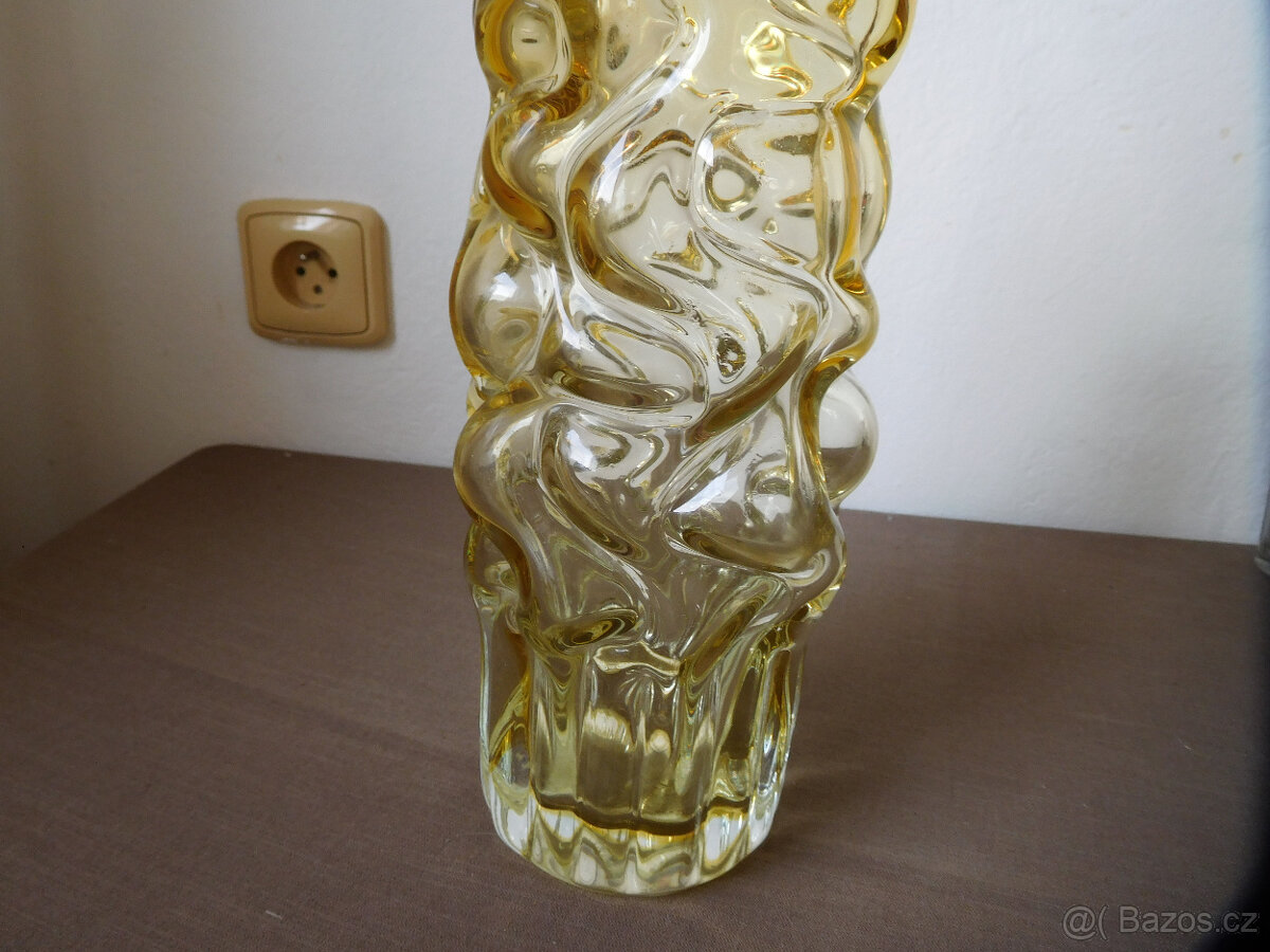 VÁZA - PAVEL HLAVA - MOZEK - HUTNÍ SKLO - 3