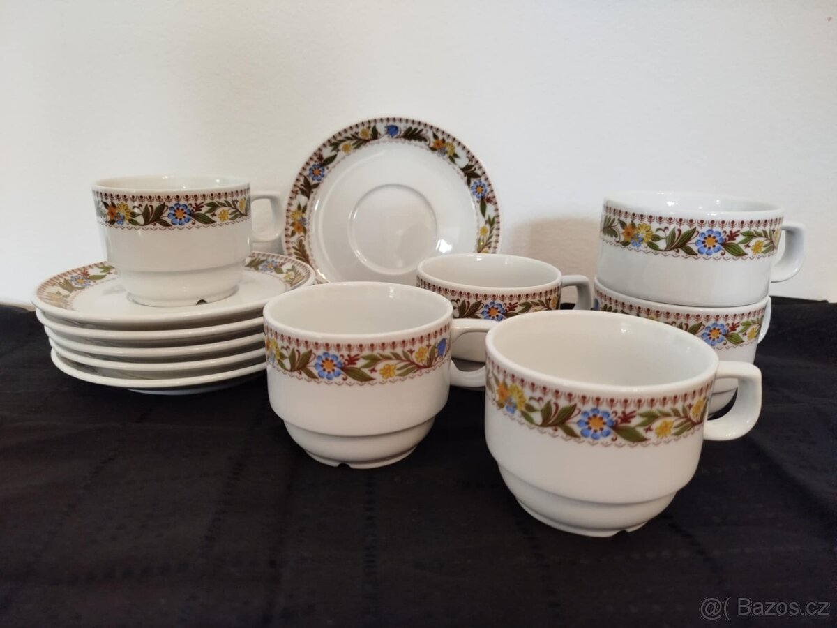 hrnečky s podšálky - 3