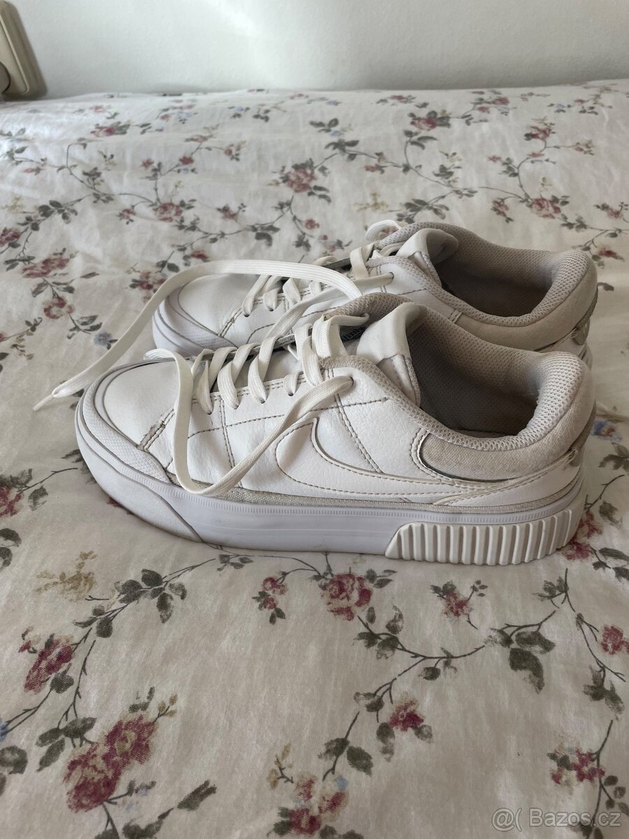 Bílé tenisky Nike - 3