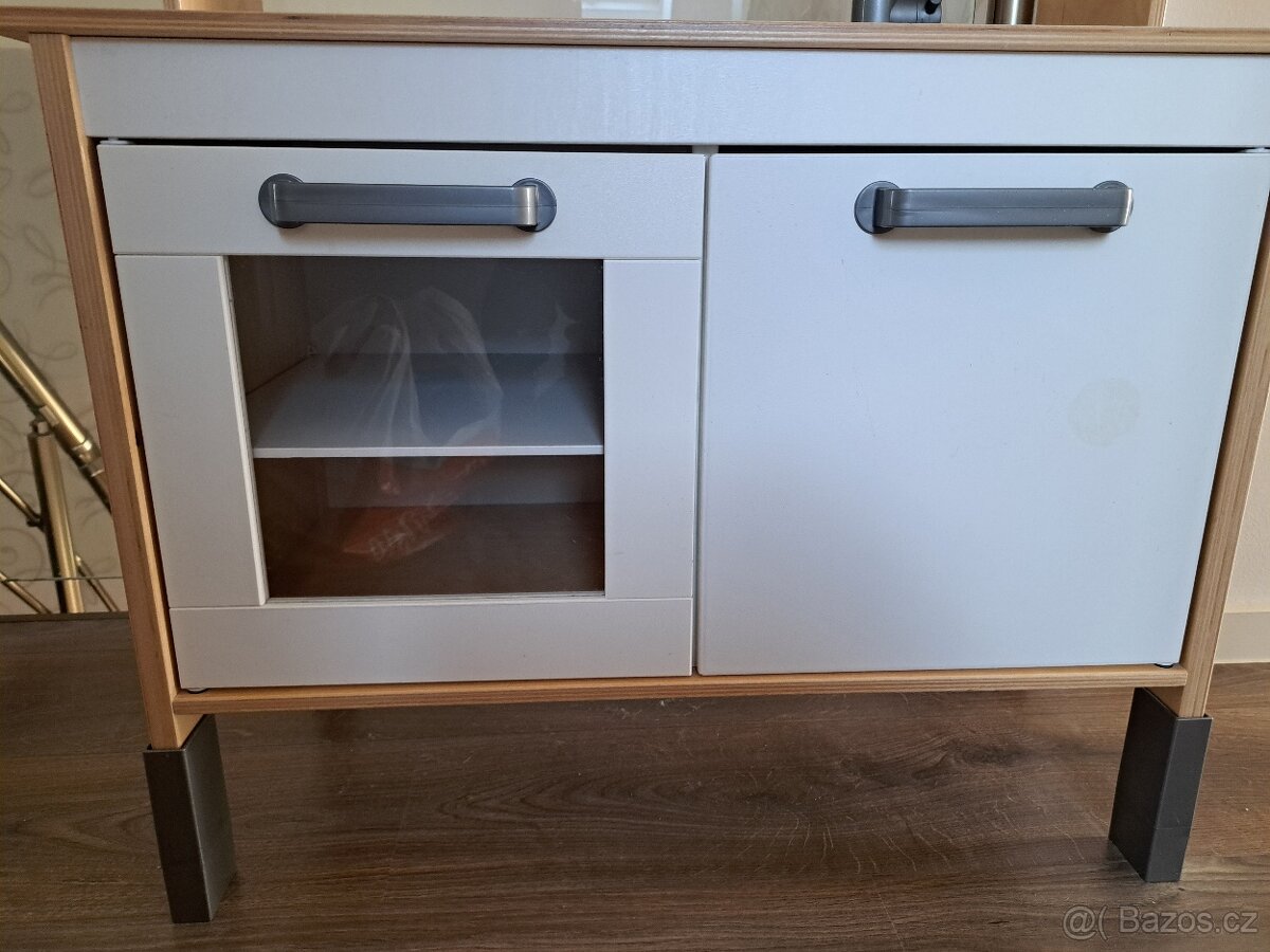Dřevěná kuchyňka Ikea - 3