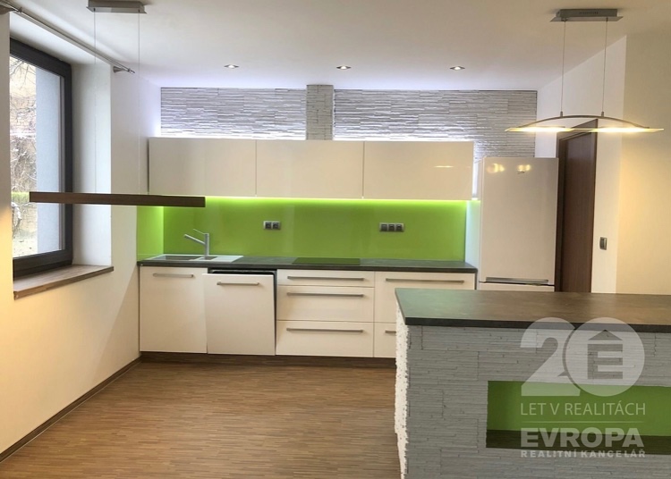 Prodej investiční nemovitosti - 3