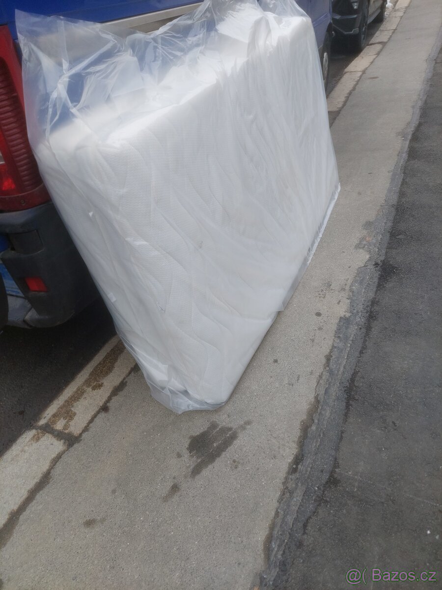 Manželská postel - 3