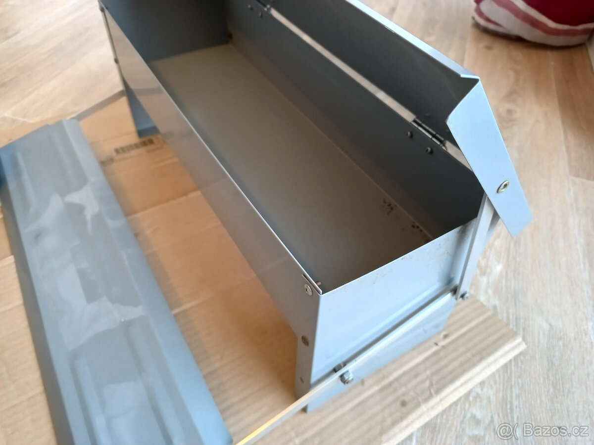 Nášlapné krmítko pro slepice - 3