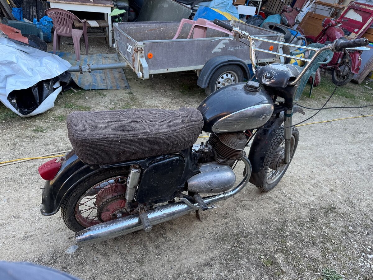 Jawa 350 - 3