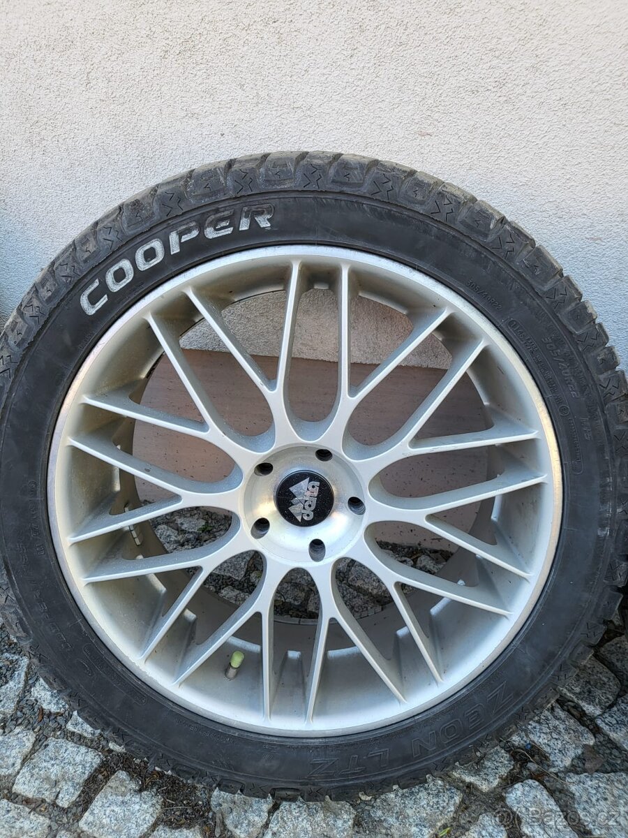 22" KOSEI JAPAN + Cooper Zeon LTZ 305/40R22 + podložky