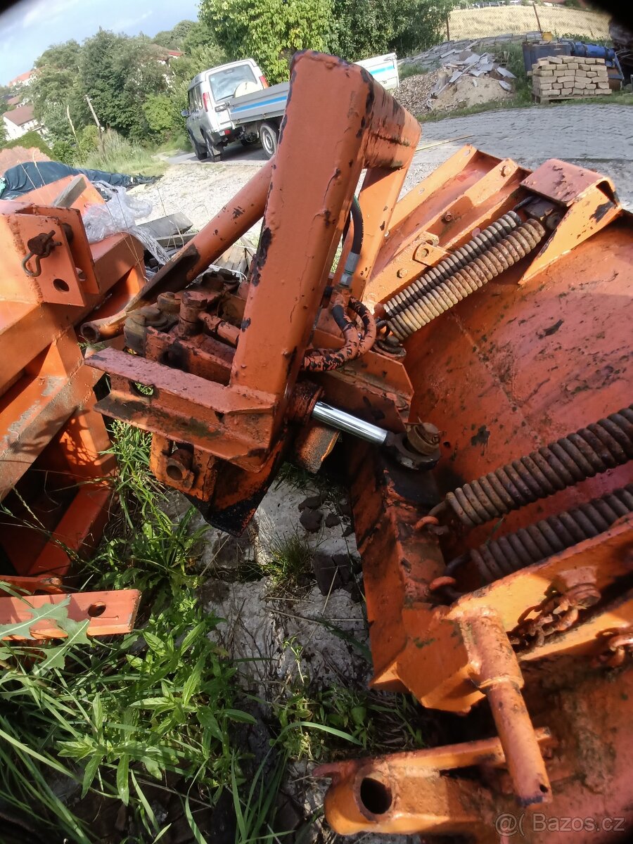 Čelní natáčecí radlice (multicara,malotraktor) - 3