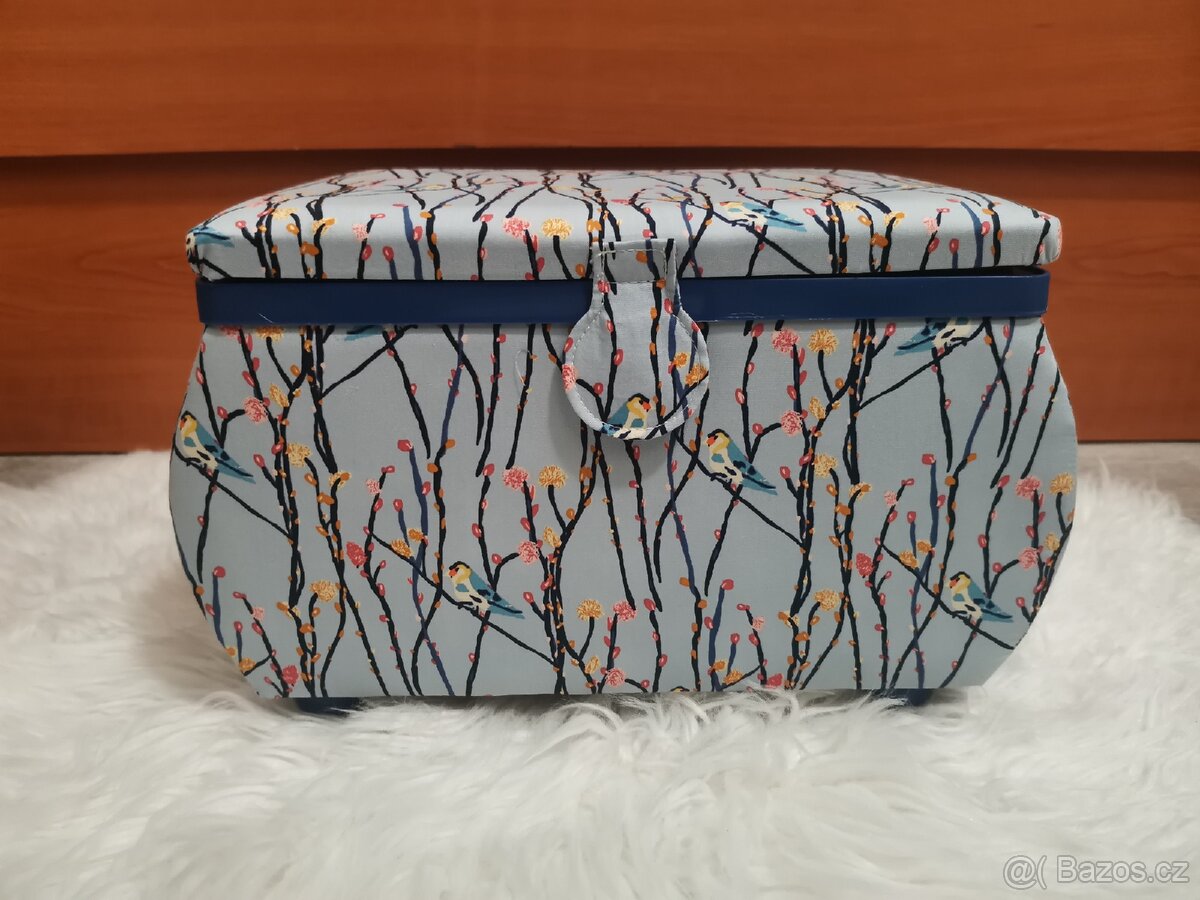 Krásný box na šicí potřeby - 3