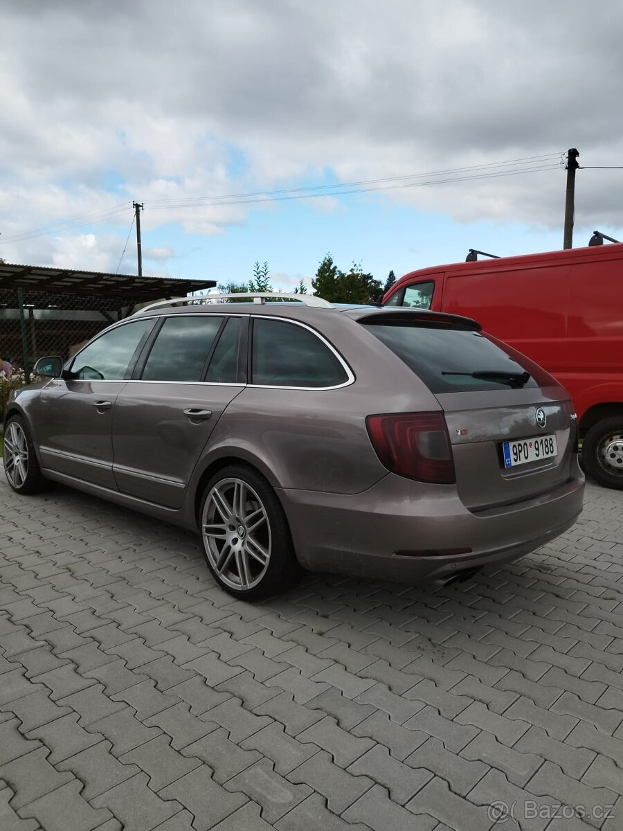 ŠKODA SUPERB 2.0 2010 125KW - 3