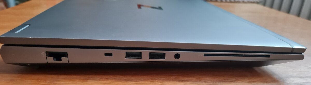 Nádherný HP ZBook Fury G8 1TB/64GB CZ keyb 4 sloty Nvme dock - 3