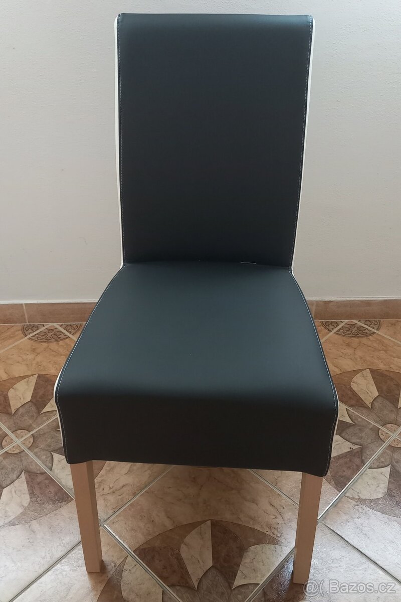 Dřevěná jídelní židle, potažena koženkou - 3