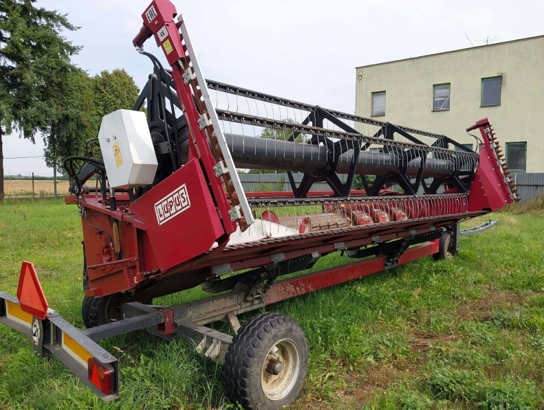 Sklízecí mlátička ROSTSELMASH VECTOR 425 + PowerStream 600 - 3