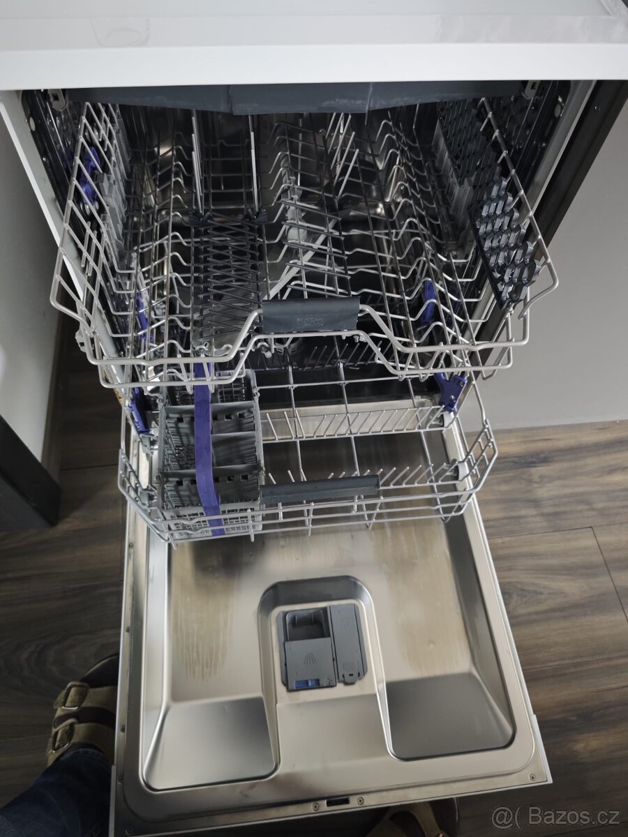 Myčka Beko volně stojící - 3