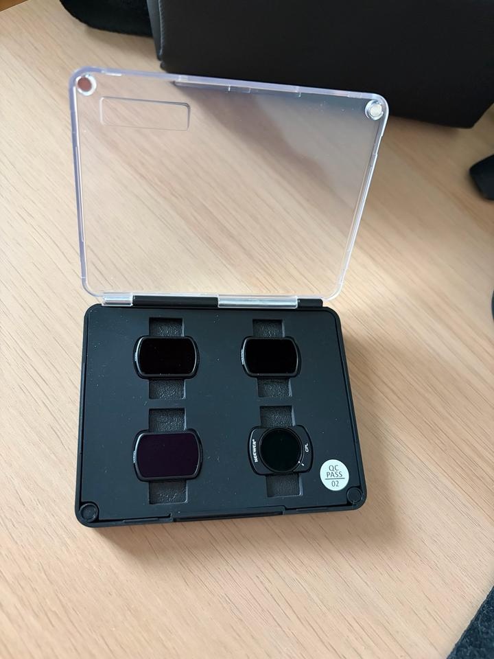 DJI Osmo Pocket 3 Creator Combo - 3