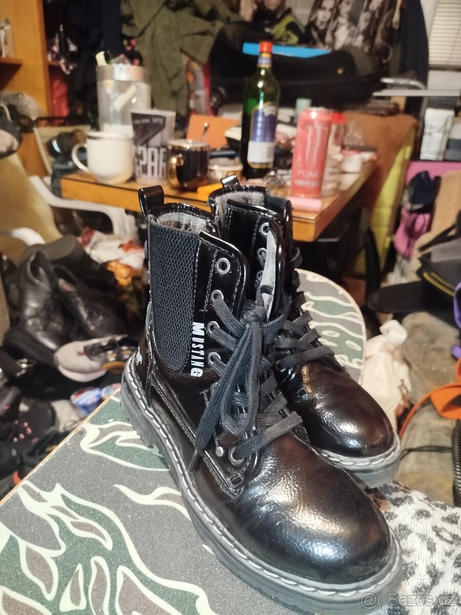 Šněrovací polokozačky Mustang vel.37 - 3