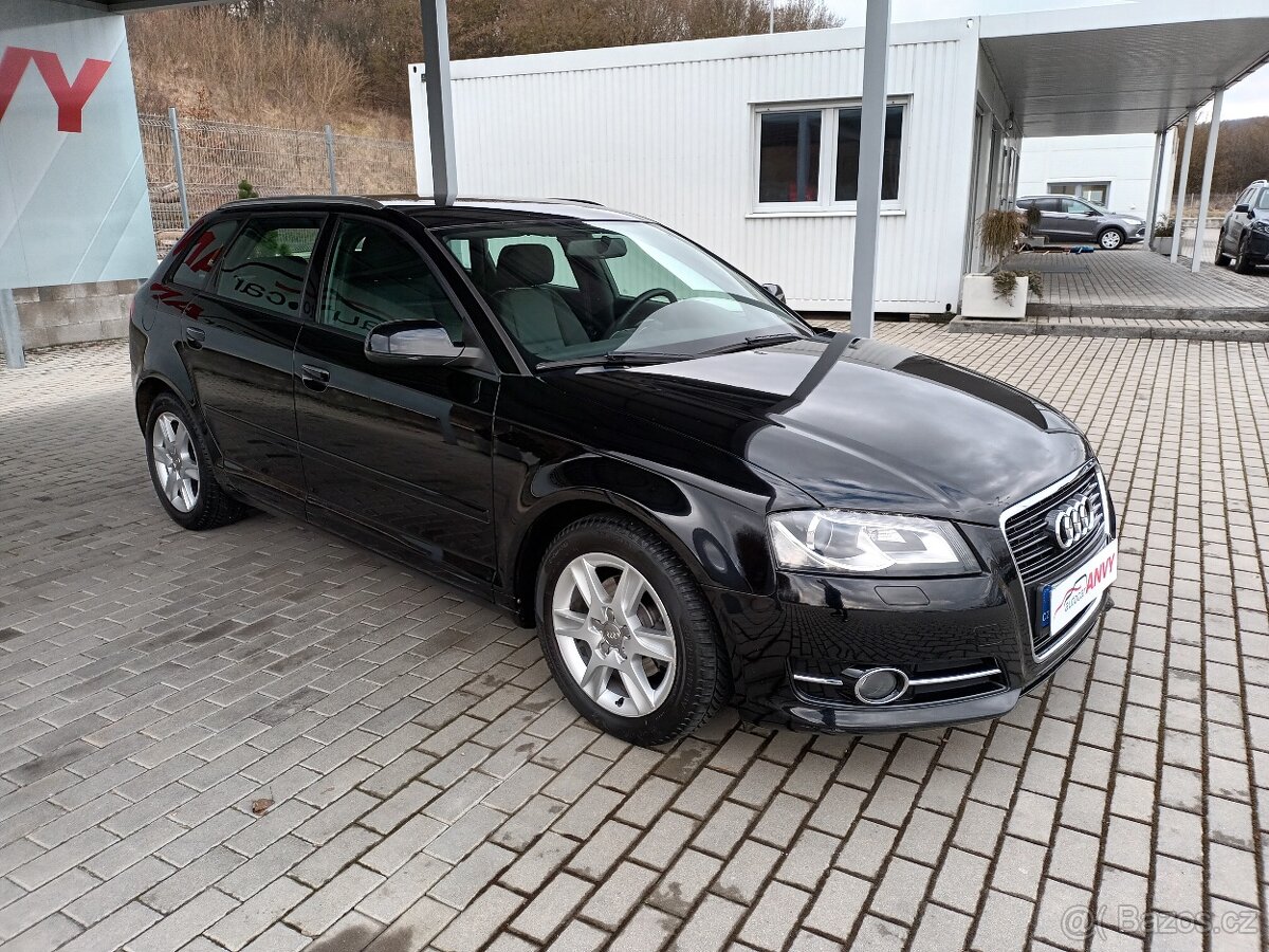 Audi A3 1,6 TDI,XENON,VÝHŘEV, Sportba - 3