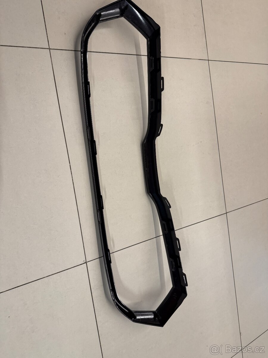 Rámeček masky Fabia 4 - 3