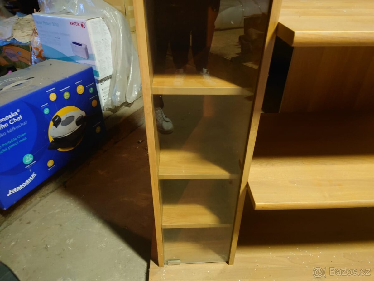 Televizní stolek - 3