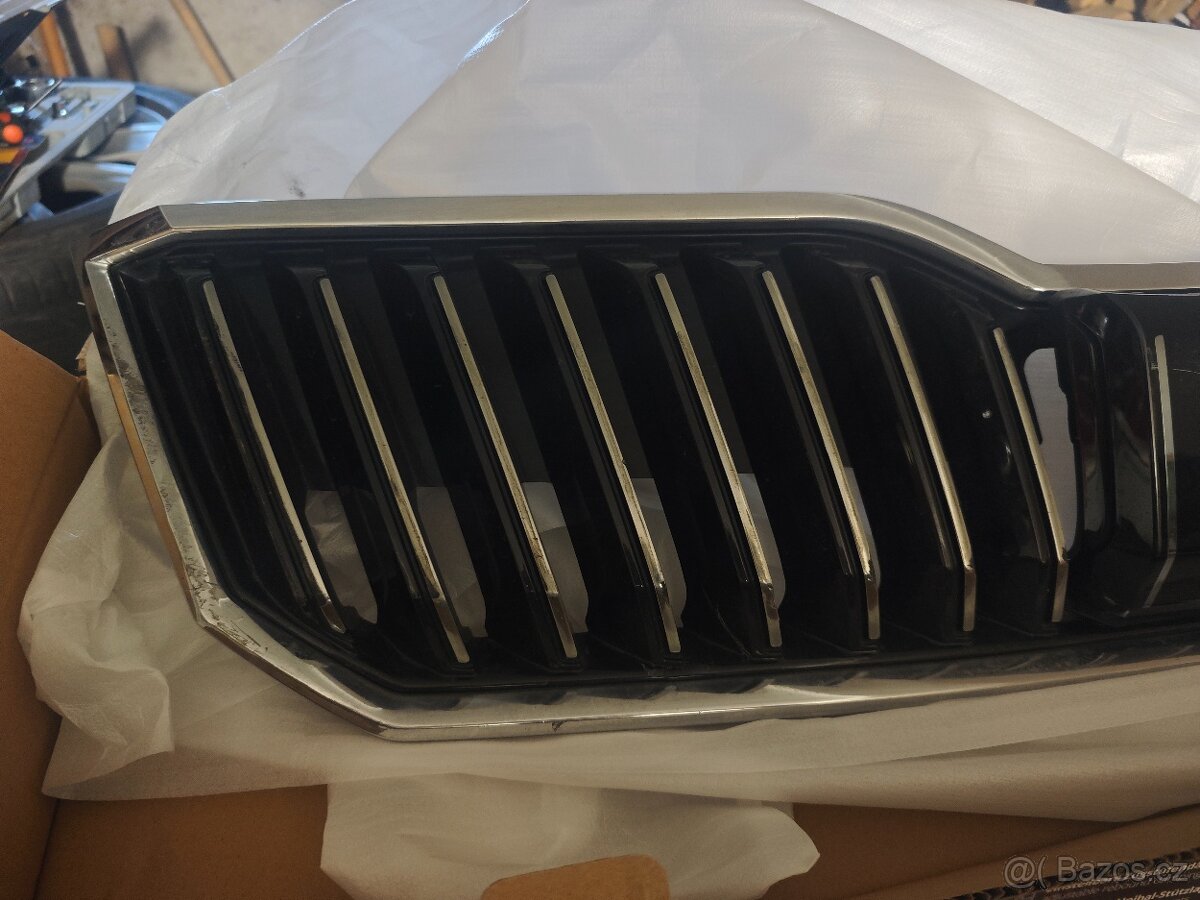 Maska Škoda Superb - 3