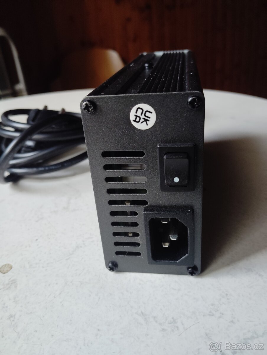 Nabíječka baterií - 3