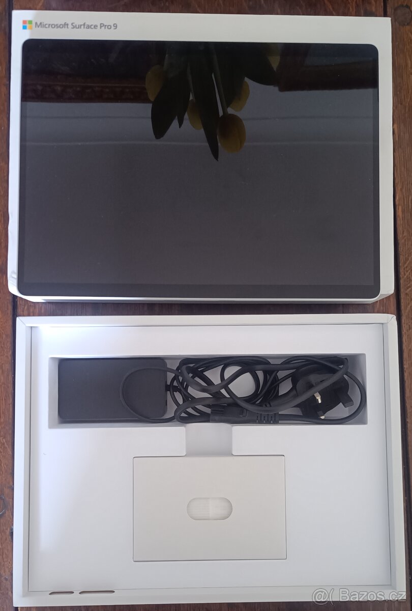 Jako nový Microsoft Surface Pro 9 - 3