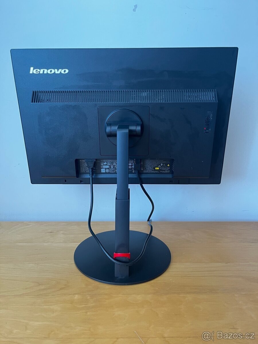 Lenovo 22" ThinkVision (HDMI / DP) - 3