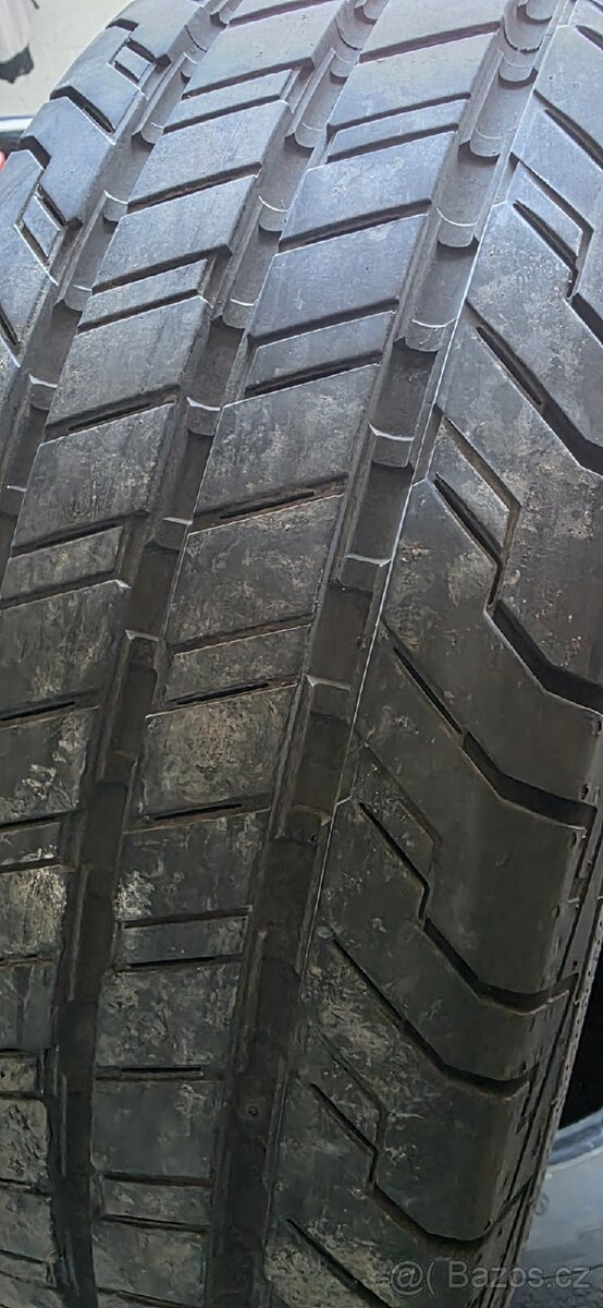 215/70 r15c letní - 3
