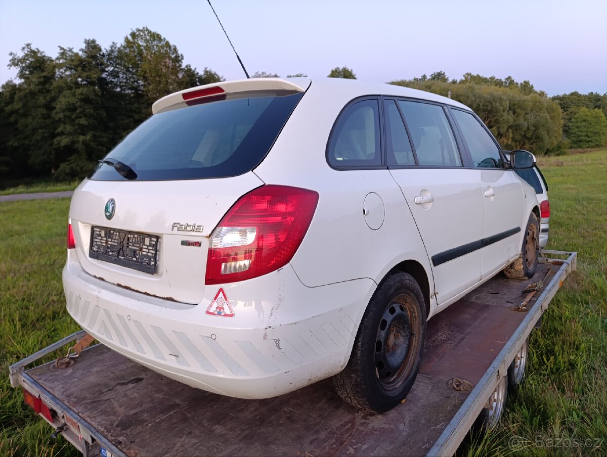 Prodám díly z vozu Škoda fabia 2, 1.6 TDI 77 KW CAYD - 3